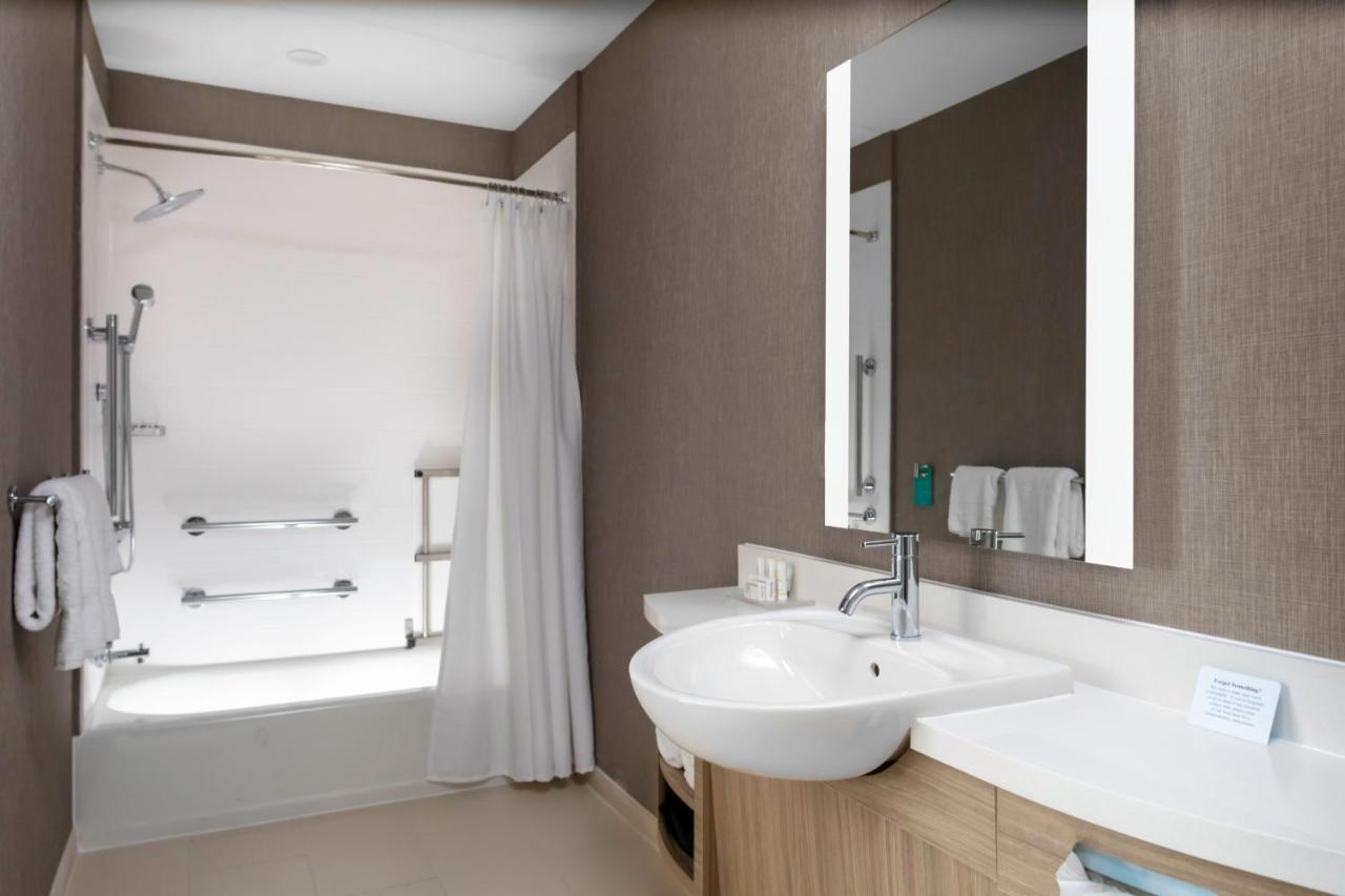 Springhill Suites Kansas City Airport ภายนอก รูปภาพ