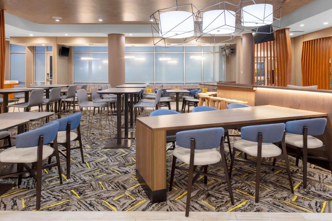 Springhill Suites Kansas City Airport ภายนอก รูปภาพ