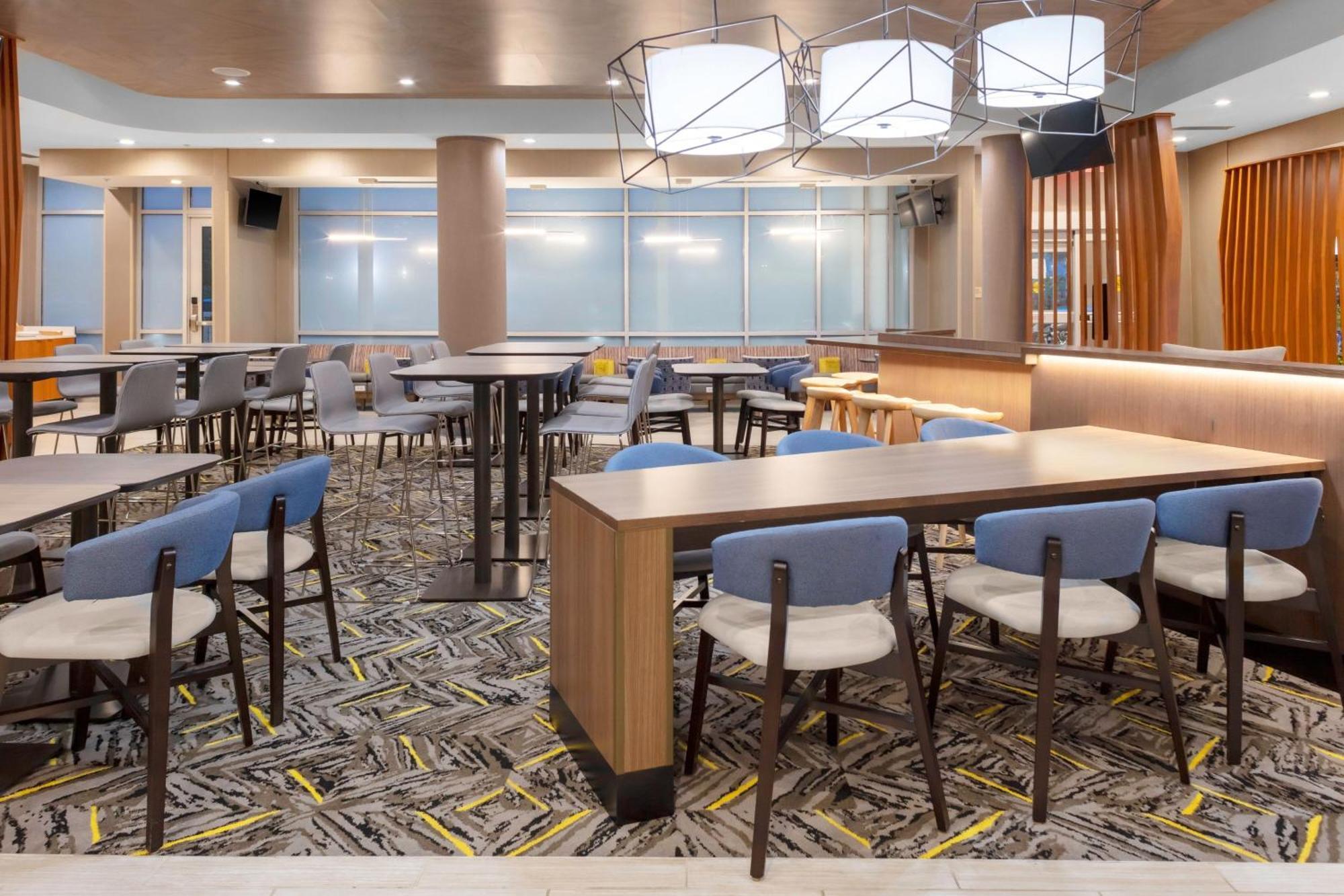 Springhill Suites Kansas City Airport ภายนอก รูปภาพ